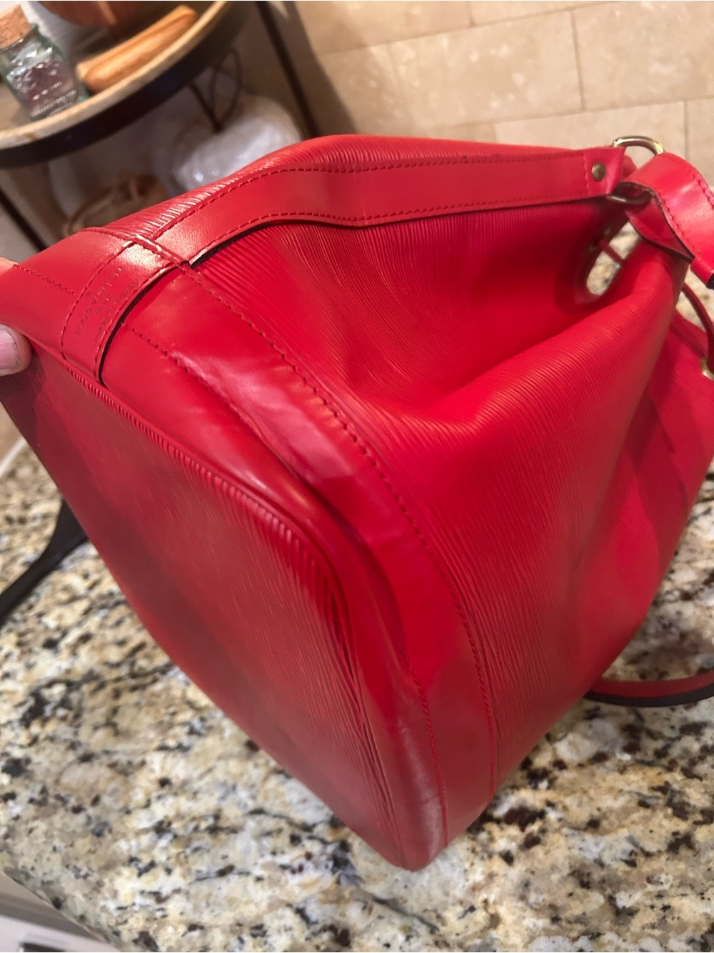 Louis Vuitton Women's Red Epi Noe GM Large Leather Shoulder Bucket Bag COA - Picture 12 of 16